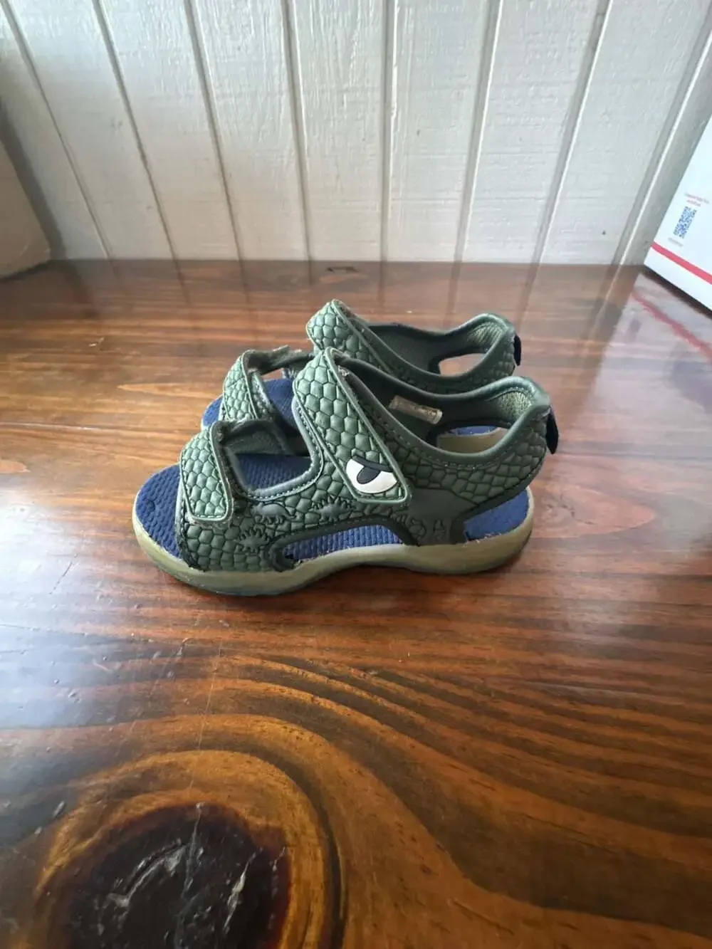 Carter's Boys Dinosaur Light-Up Sandals Green Size 10